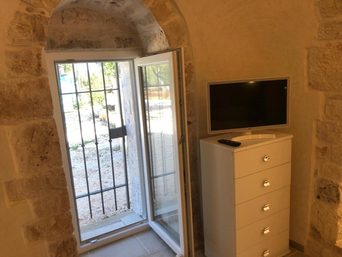 Trullo Dell' Edera Con Piscina Privata Apartment Алберобело Екстериор снимка