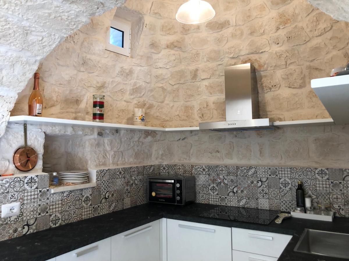 Trullo Dell' Edera Con Piscina Privata Apartment Алберобело Екстериор снимка